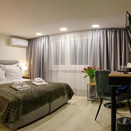 Kamienica No 111A Warsaw Airport Aparthotel Kültér fotó