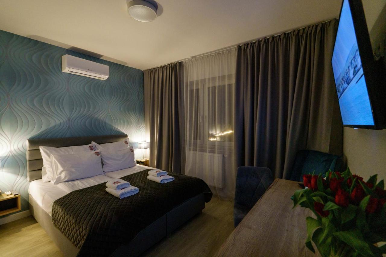 Kamienica No 111A Warsaw Airport Aparthotel Kültér fotó