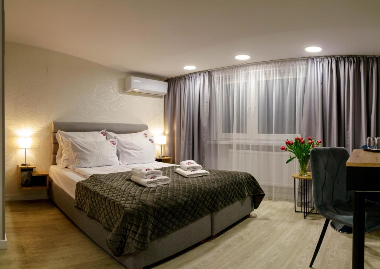 Kamienica No 111A Warsaw Airport Aparthotel Kültér fotó
