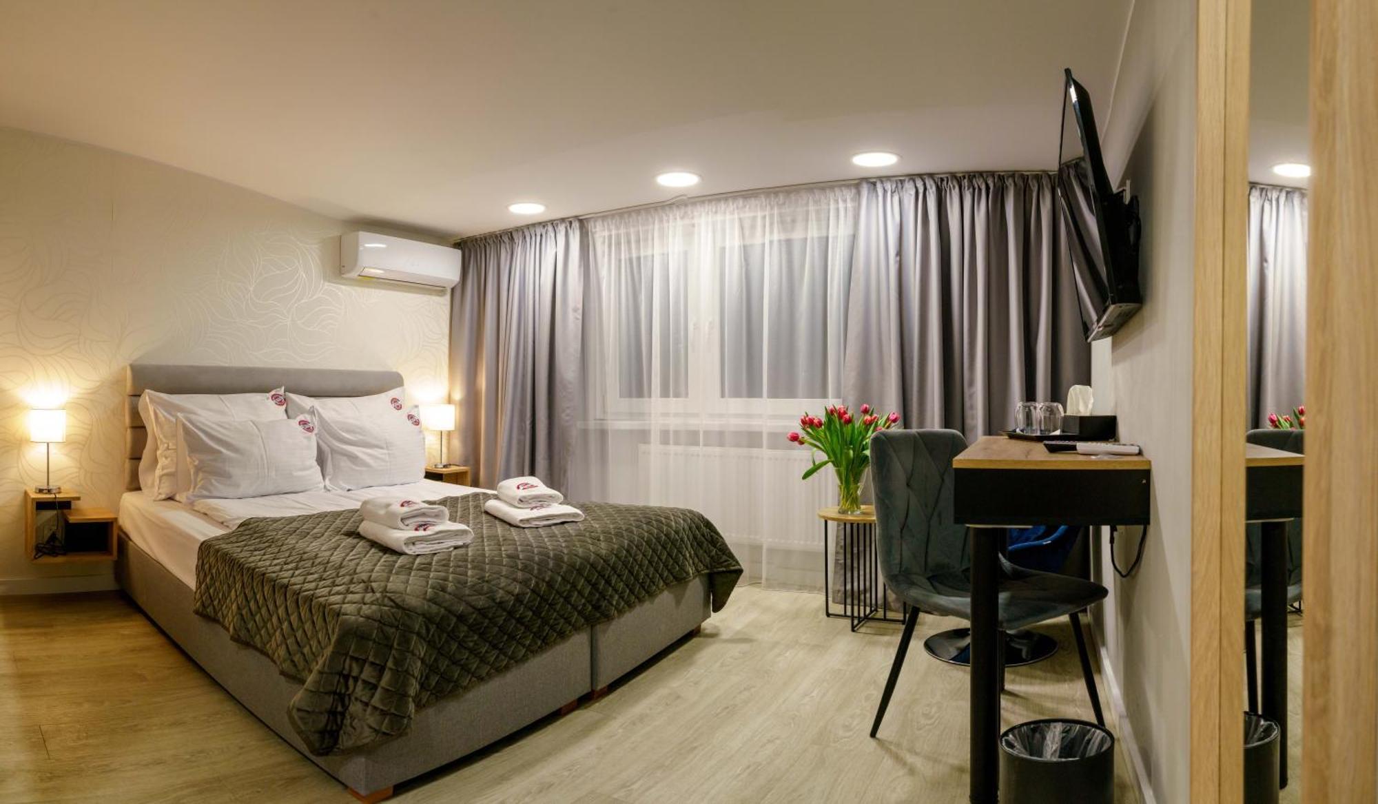 Kamienica No 111A Warsaw Airport Aparthotel Kültér fotó