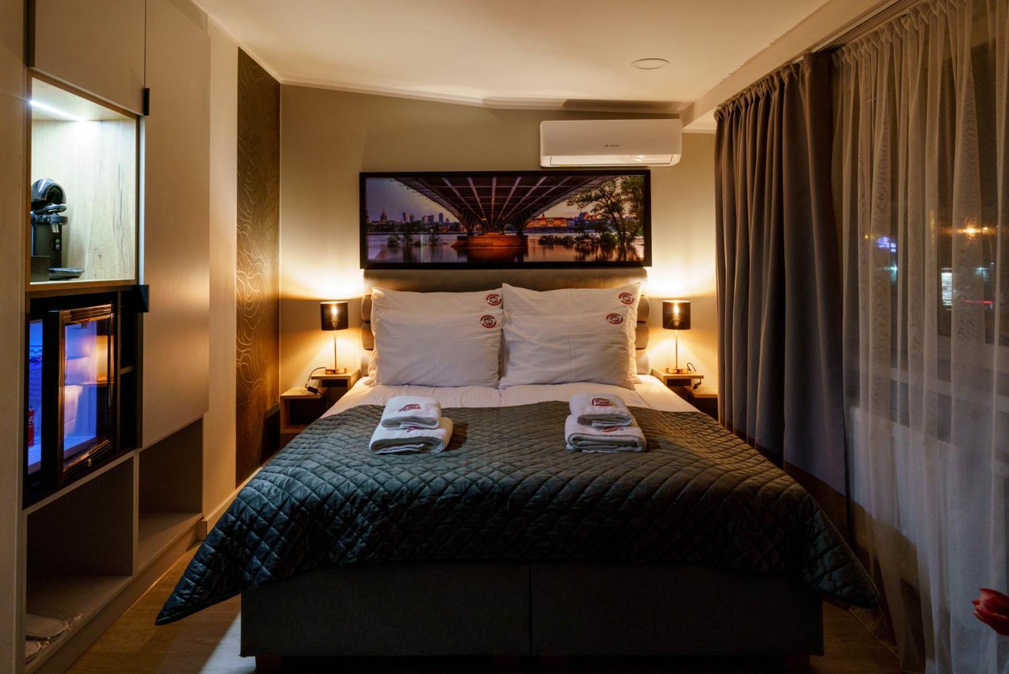 Kamienica No 111A Warsaw Airport Aparthotel Kültér fotó